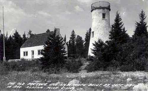 OldPresqueIsleLighthouse
